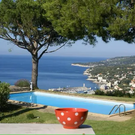 Beautiful Sea View Chalet Cassis